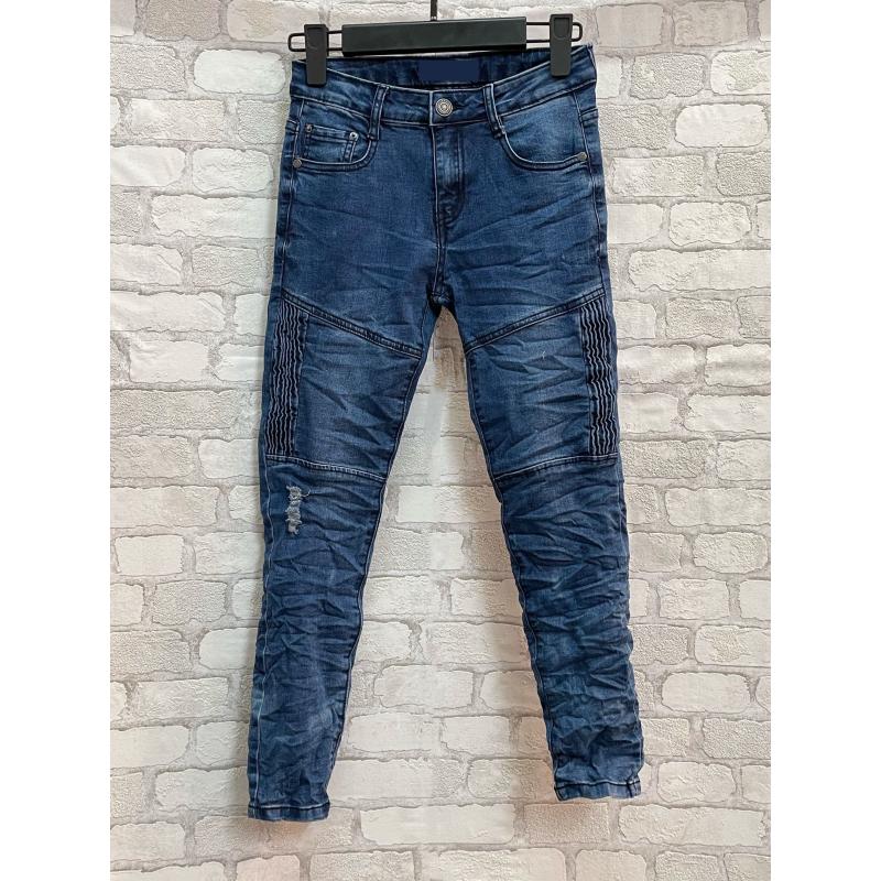 Lot Jean 1081