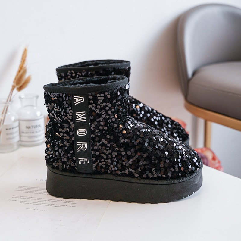 Lot de 12 : Bottines fourrées noires à sequins (31-36)