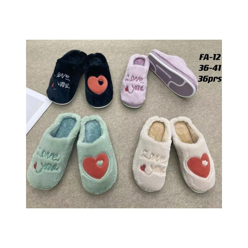 Set of 36 : "Love" white circle mule slipper