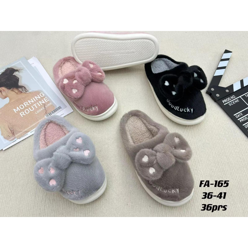 Set of 36 : "GOOD LUCKY" slipper-mule with bow
