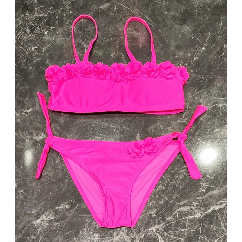 Vijf kleurrijke bikini's