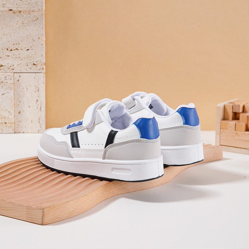 Partij 12: felgekleurde scratchbaskets (maat 30 tot en met 35)