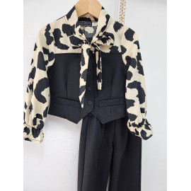 Lot of 6: Leopard printed...