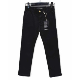 Lot of 10: Slim Jeans...