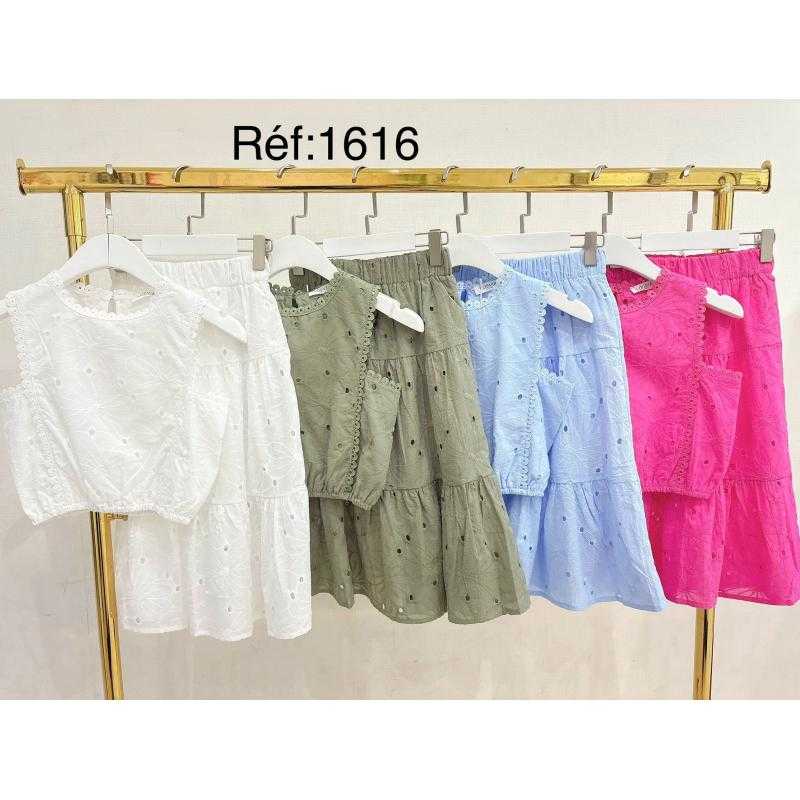 Lot de 6 – Ensemble fille broderie anglaise top + jupe – Style chic été