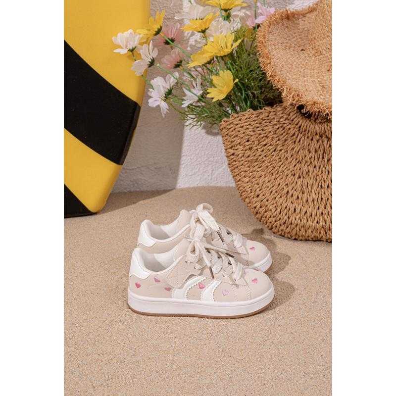 Pack of 12 – Toddlers' boutique retro heart embroidery hook-and-loop sneakers (21-24)