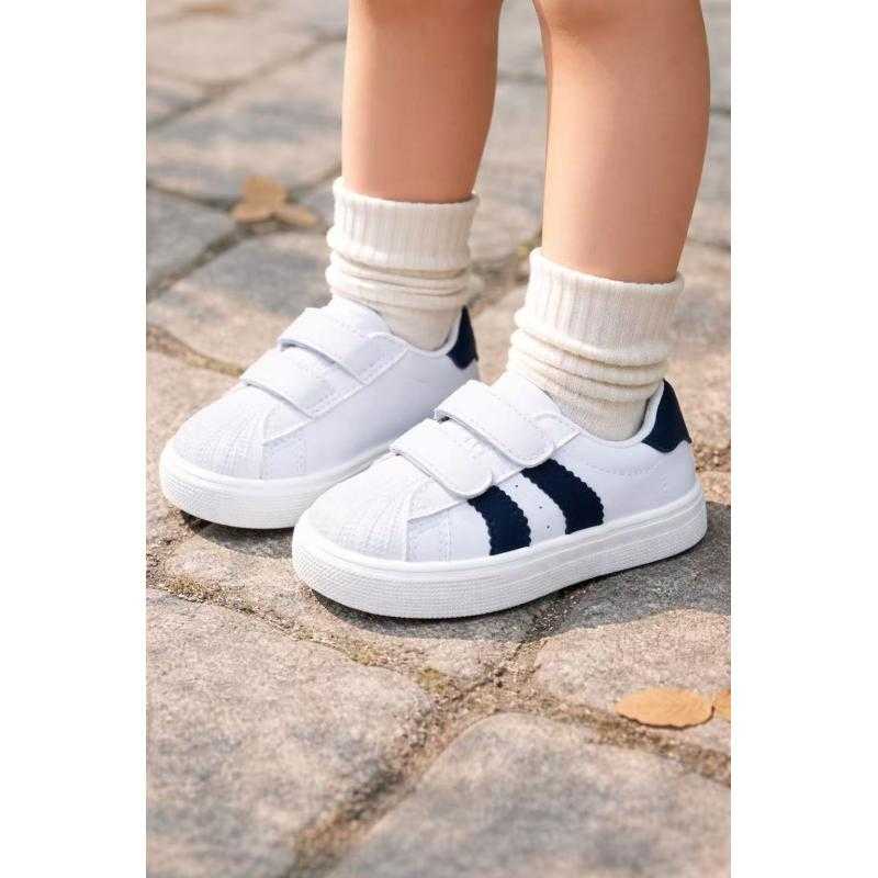 Lot de 12 – Baskets rétro à bout coquille et double scratch pour enfant (31-36)