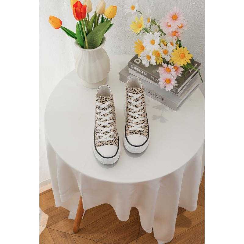 Lot de 12 – Baskets montantes en toile imprimé léopard pour femme (36-41)