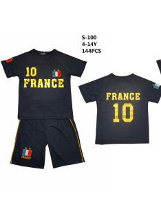 Ensemble garçon FRANCE 10 avec t-shirt à manches courtes et short assorti.