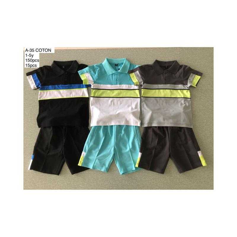 Ensemble garçon avec polo color block et short assorti en plusieurs coloris. Ensemble garçon avec polo color block et short assorti en plusieurs coloris.