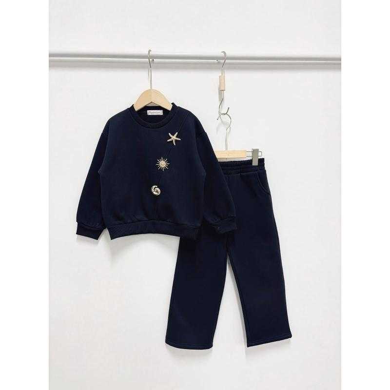 Pack of 6 – Sweatshirt and Jogger Pants Set with Decorative Gold Brooches