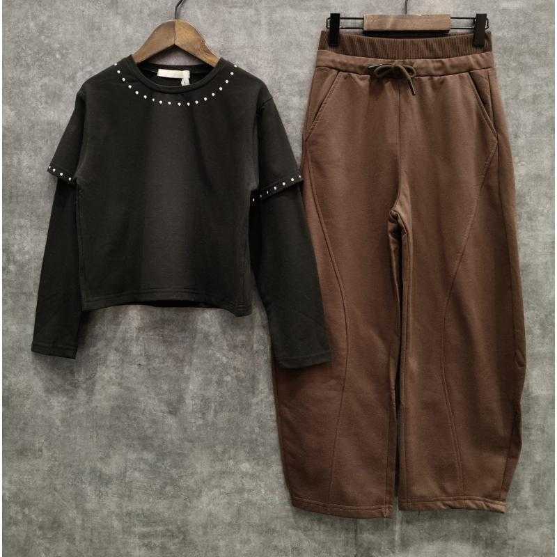 Pack of 5 – Tracksuit Set with Pearl Embellished Top and Wide-Leg Pants