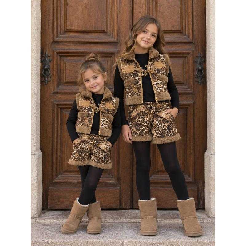 Lot de 6 – Ensemble quatre pièces gilet en fausse fourrure léopard, haut "LOVE", short et collants