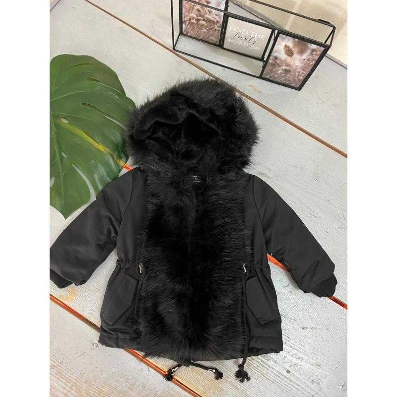 Set van 7 – Zwarte parka jas met capuchon en voering van nepbont